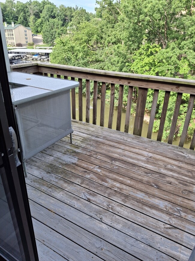 Building Photo - 150 SWS Dr