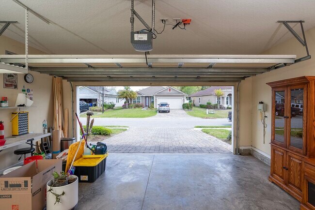 Building Photo - 494 Aventurine Ave