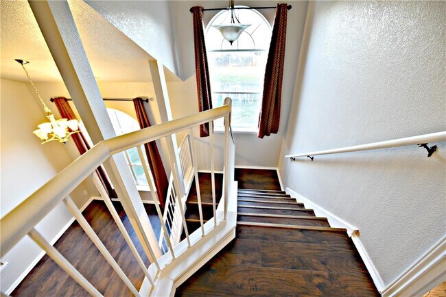 Building Photo - 618 Horizon Trail