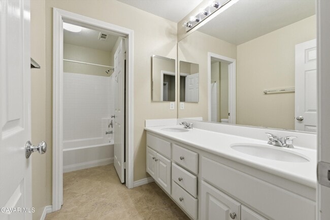 Building Photo - 3024 Tournament Dr