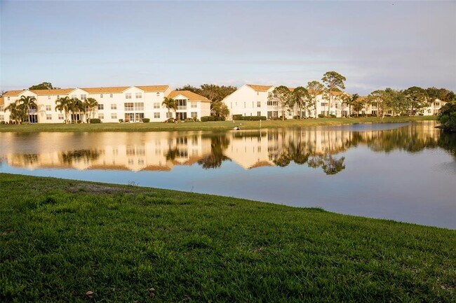 Building Photo - 4065 Crockers Lake Blvd