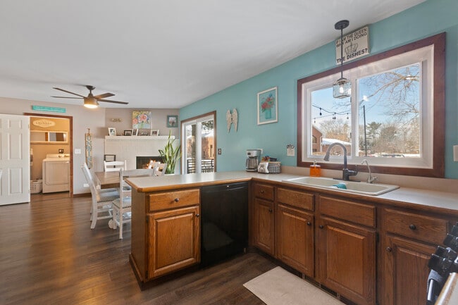 Building Photo - 155 Lee Ann Ln