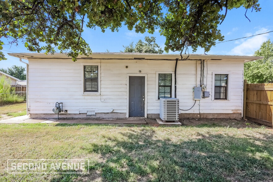 Building Photo - 1400 Marydale Ave