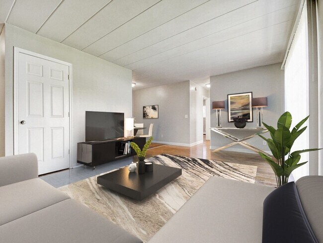 Building Photo - Spacious 2-Bedroom Apartments at Groesbeck...