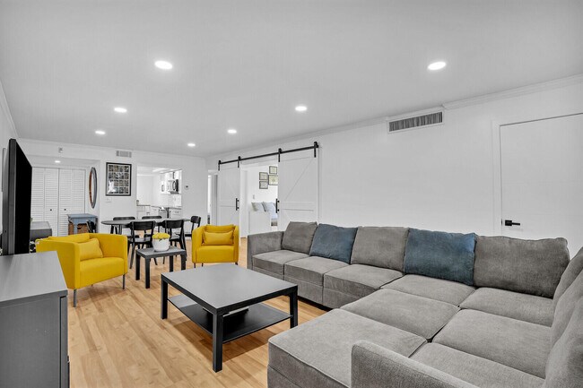 Building Photo - 1210 Sugar Sands Blvd