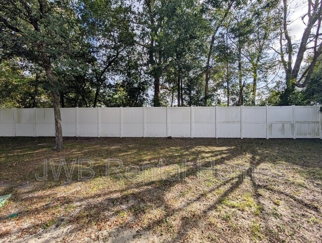 Building Photo - 5050 Playpen Dr