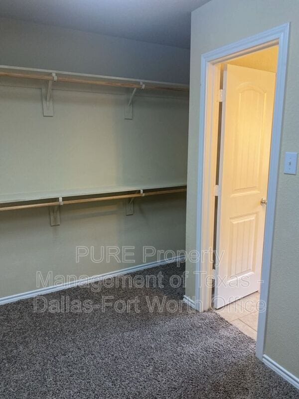 Building Photo - 7320 Mistletoe Trail