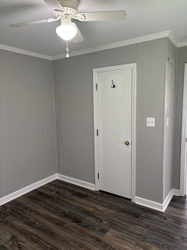 Building Photo - Cozy 2 Bedroom and 2 Baths