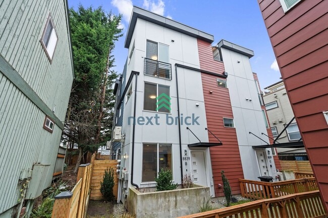 Building Photo - 2 Bed 2 Bath Single-family House Available for Rent!