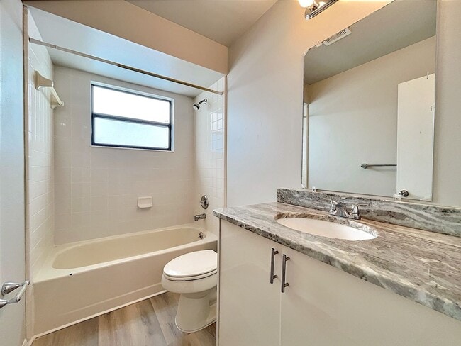 Building Photo - 4 Bedroom Upgraded Home for rent in Bermud...