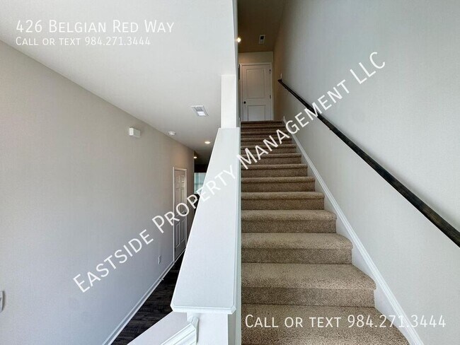 Building Photo - 426 Belgian Red Wy