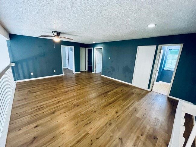 Building Photo - 12915 Ashford Knoll Dr