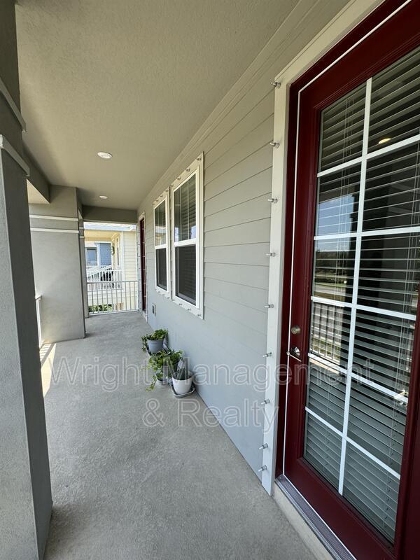 Building Photo - 13823 Rangeland Blvd