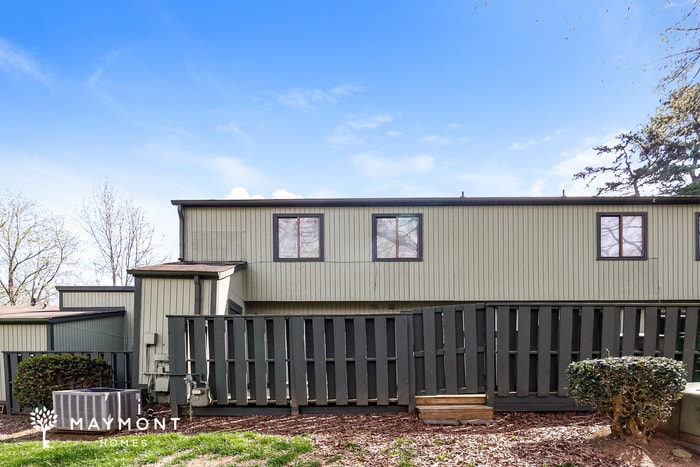 Building Photo - 6153 Bent Tree Ct