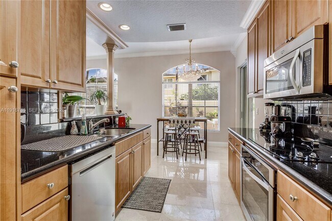 Building Photo - 3206 NE 212th St