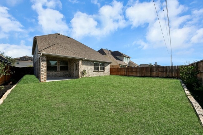 Building Photo - 24111 Golden Fallow Dr