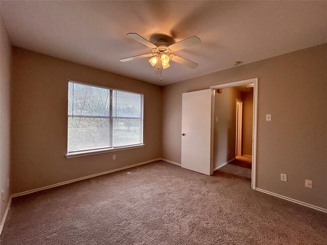 Building Photo - 8511 Apple Carrie Cove