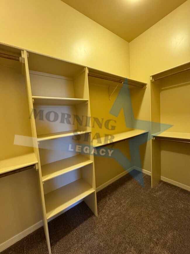 Building Photo - 3127 Agua Ladoso Ave