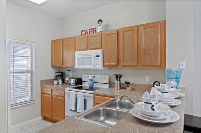 Building Photo - 3/2.5~La Encantada~ Yellow Lantana Ln ~ FULLY FURNISHED!