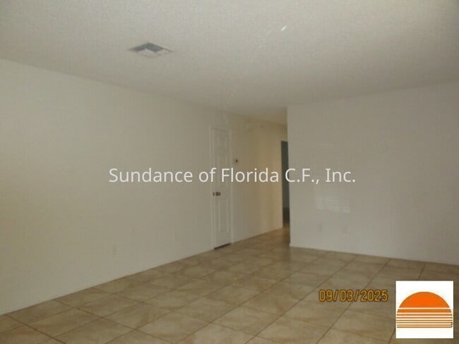 Building Photo - Osceola County