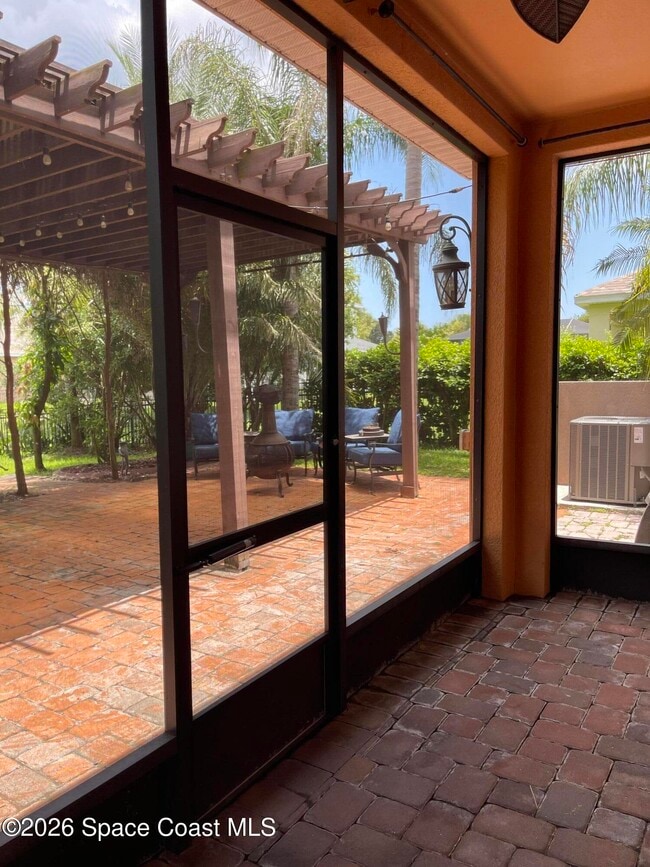 Building Photo - 3220 Recco Pl