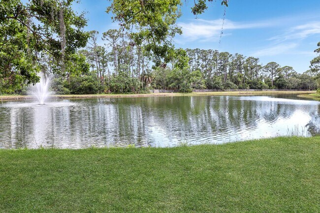 Building Photo - 5700 Bentgrass Dr