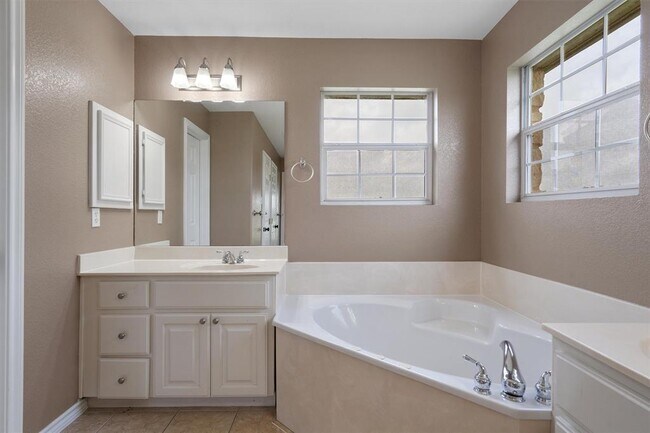 Building Photo - 130 Cotton Rows Ln