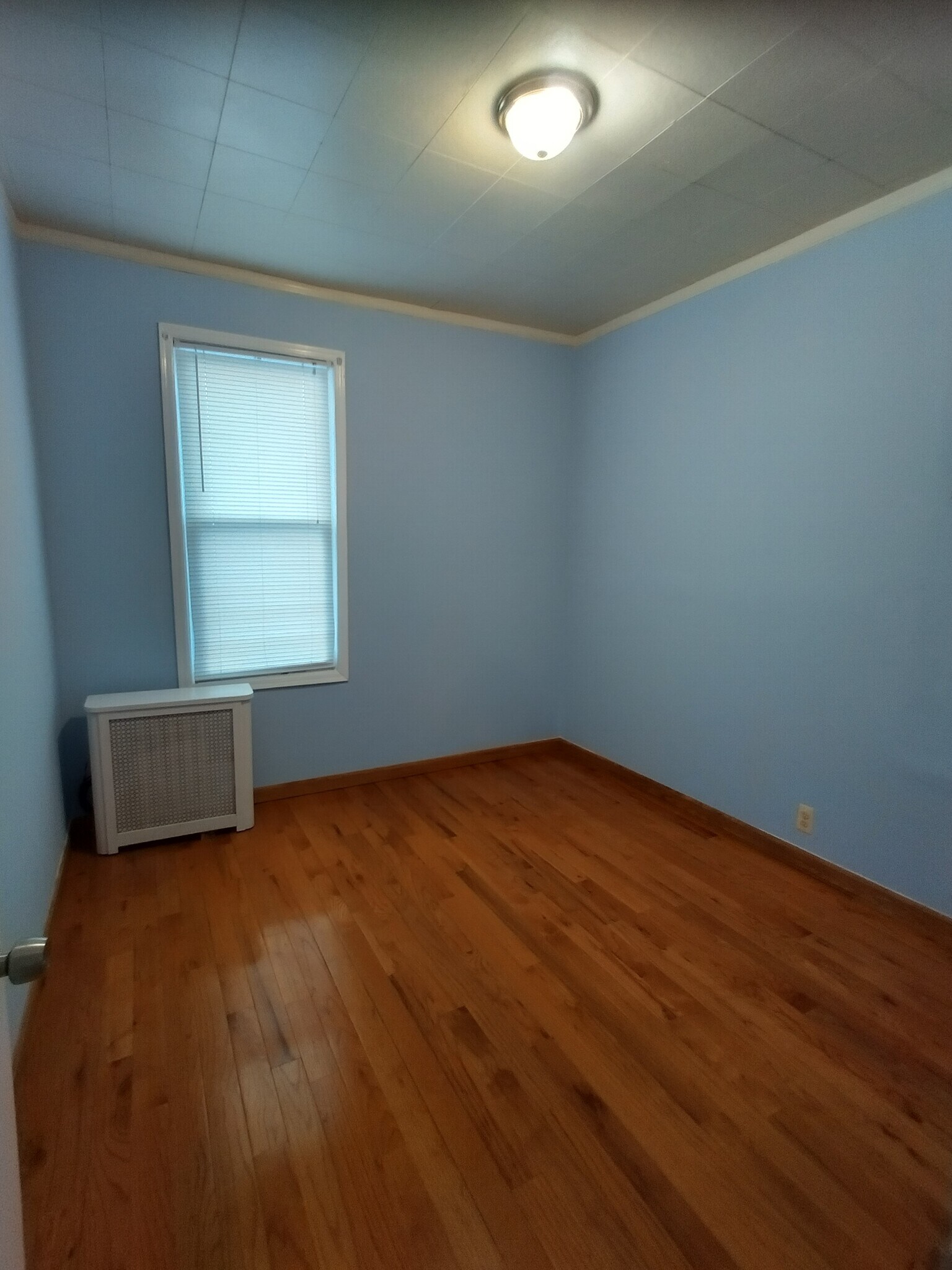 Building Photo - 29 Parkview Ave