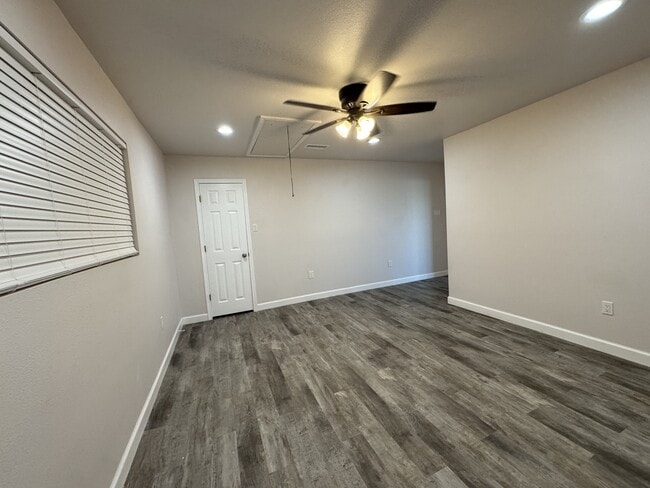 Building Photo - 15209 Cruiser St