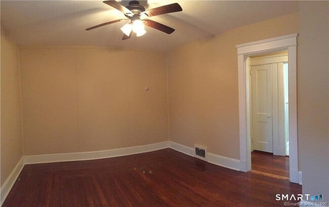 Building Photo - 28 Grove St