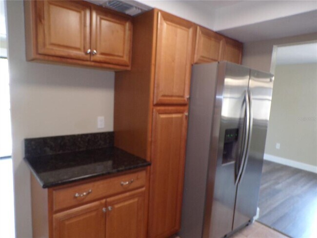 Building Photo - 4022 Beaver Ln