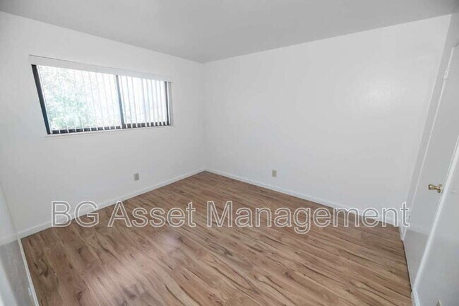 Building Photo - 460 San Marco St