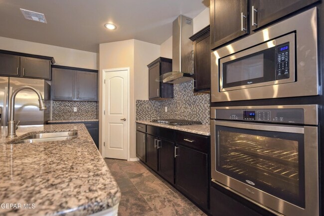 Building Photo - 270 Silver Hill