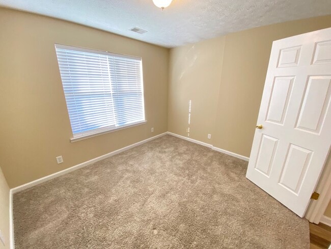 Building Photo - For Lease - 3 Bed, 2 Bath, 1338sqft home in Lebanon