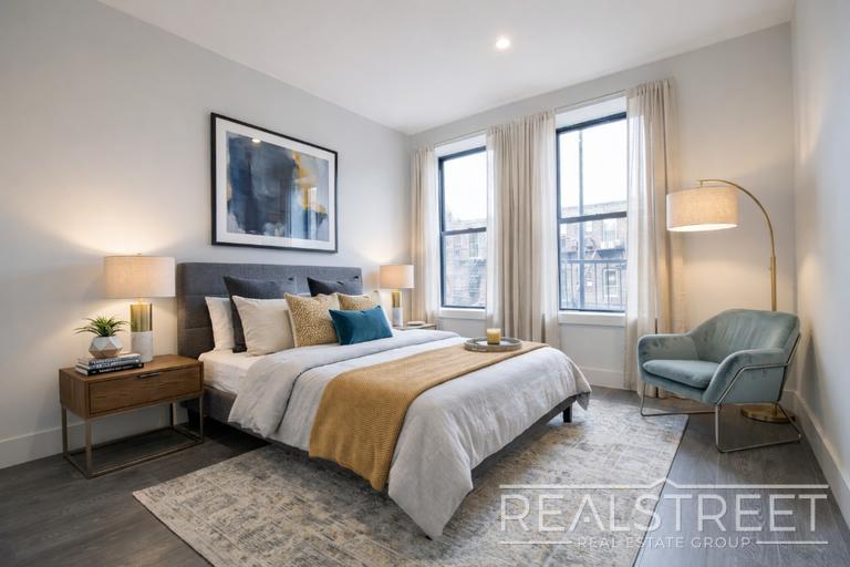 Building Photo - Spacious 2 BED in Bushwick!