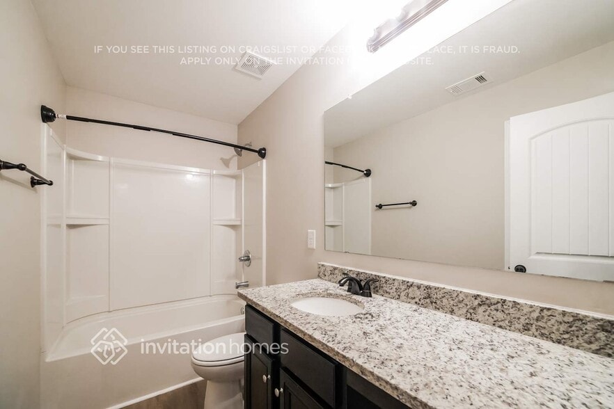 Building Photo - 4480 Lippencott Ln