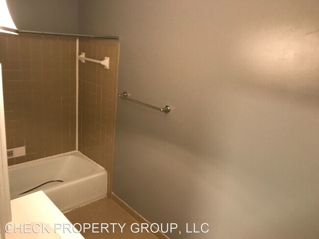 Building Photo - 1 br, 1 bath House - 1964 Goldsmith Lane C7