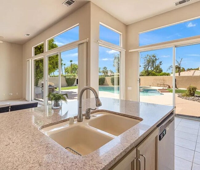 Building Photo - 75940 Nelson Ln