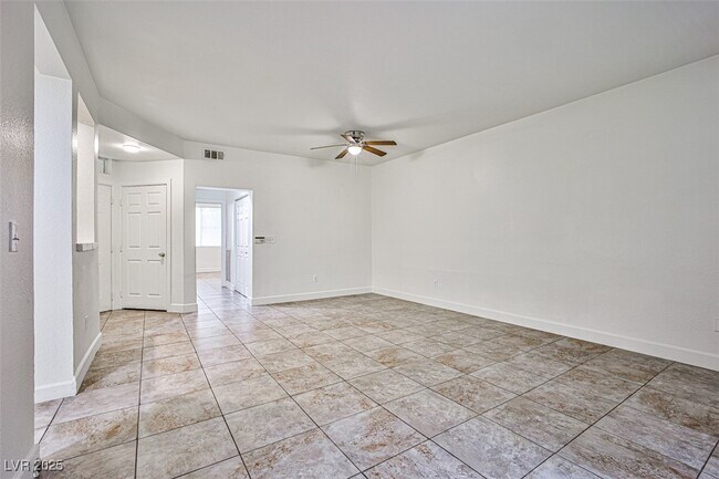 Building Photo - 5155 W Tropicana Ave