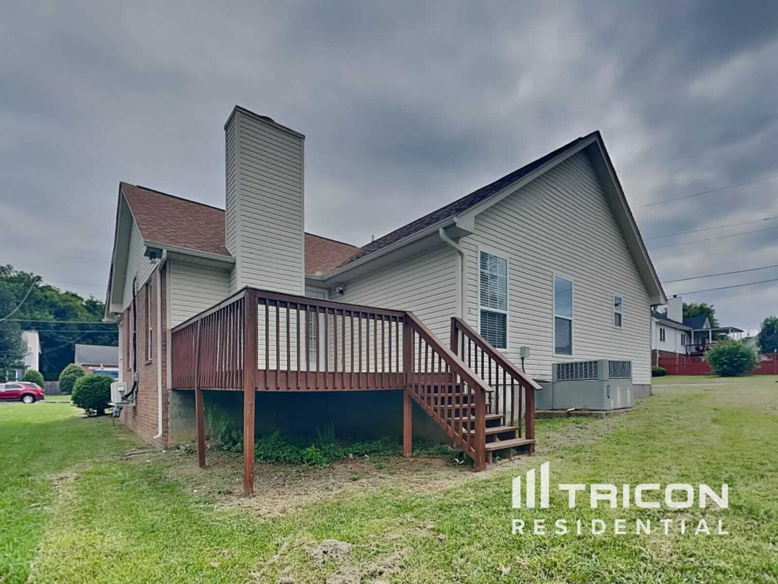 Building Photo - 3101 Chateau Valley Dr