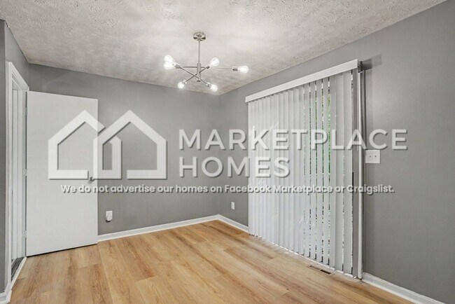 Building Photo - 956 Windwood Ct