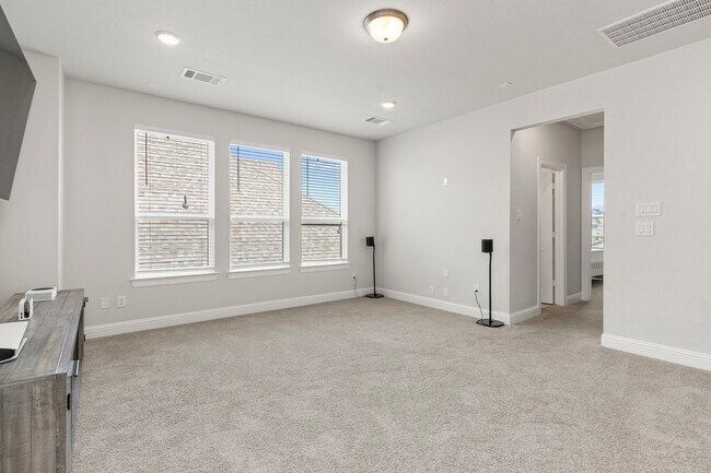 Building Photo - 316 Coldwater Creek Ct