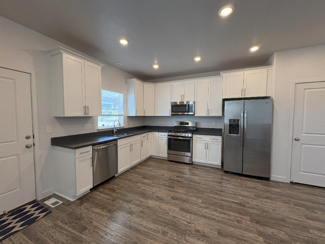 Building Photo - 4287 E Golden Cir