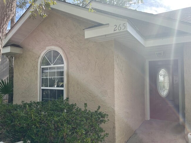 Building Photo - 265 Windridge Dr