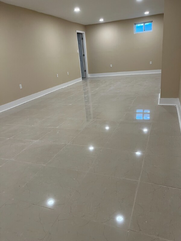 Building Photo - 501 Sulphur Spring Rd