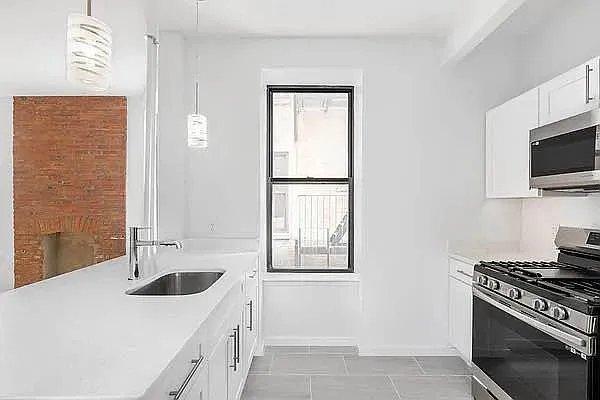 Primary Photo - 2 bedroom in New York NY 10026