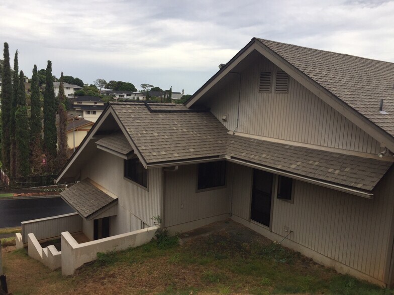 Building Photo - 99-576 Hoio St