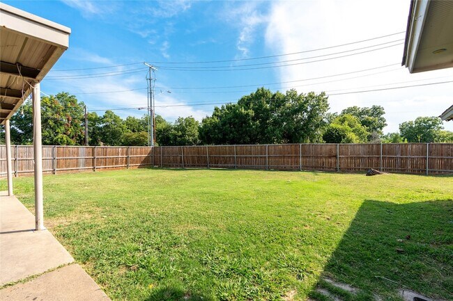 Building Photo - 902 Toyah Creek Ln