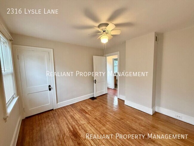 Building Photo - 2316 Lysle Ln