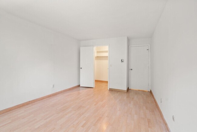 Building Photo - 47 Will Dr